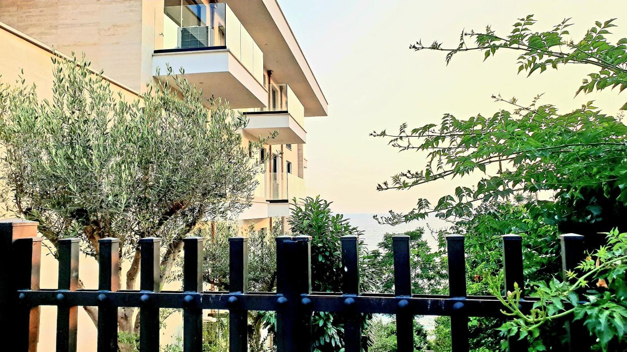 2F Saranda Apartment Exterior photo
